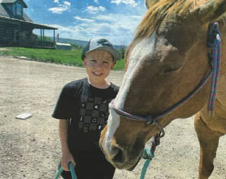 Rodeo Stars Help Kids Hang On